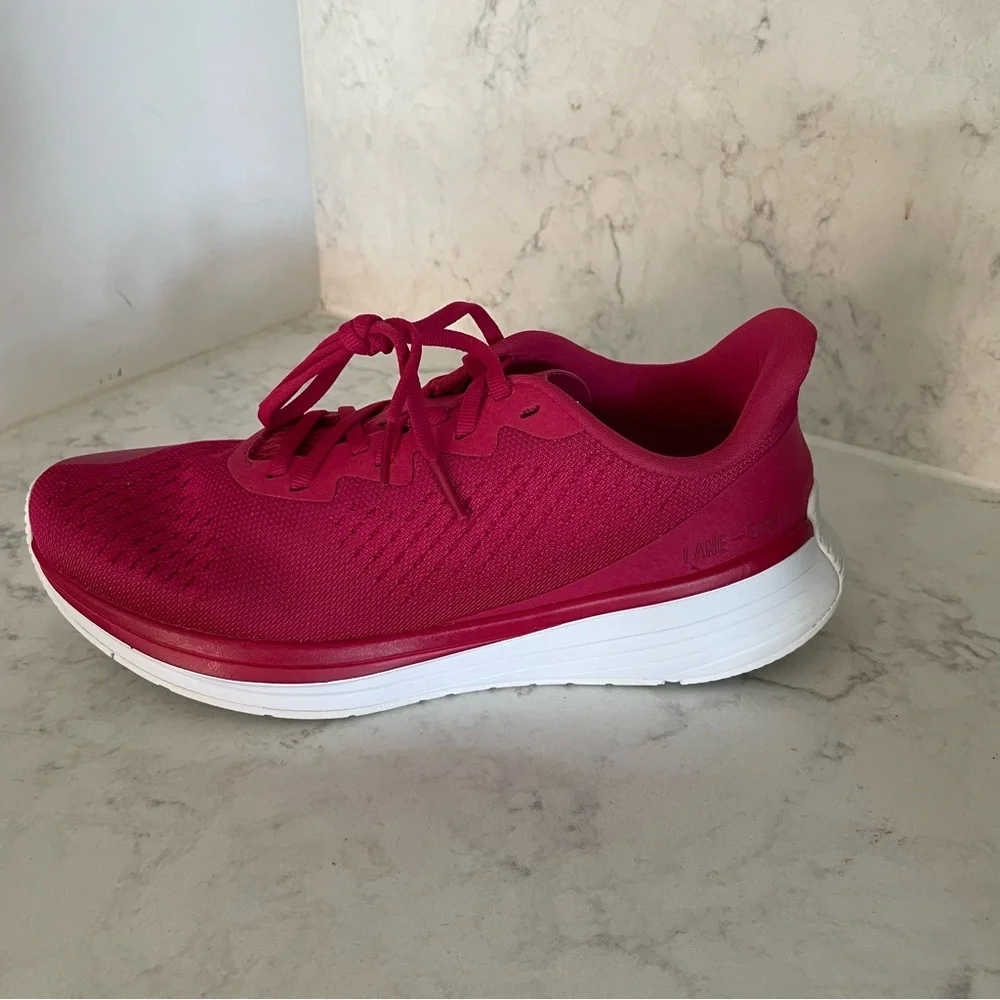 NIB Lane-Eight The Relay Trainer in Pink size US 7 $150‎